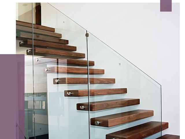 Стеклянные перила для лестницы в Иванове от 14981 руб.