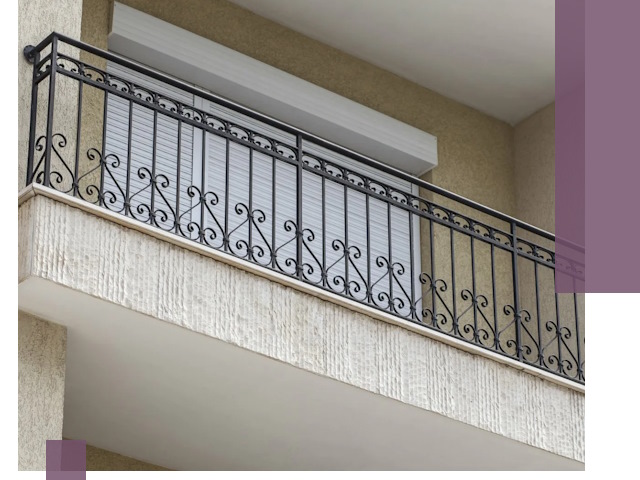 Балконные ограждения из металла и стекла в Иванове для домов